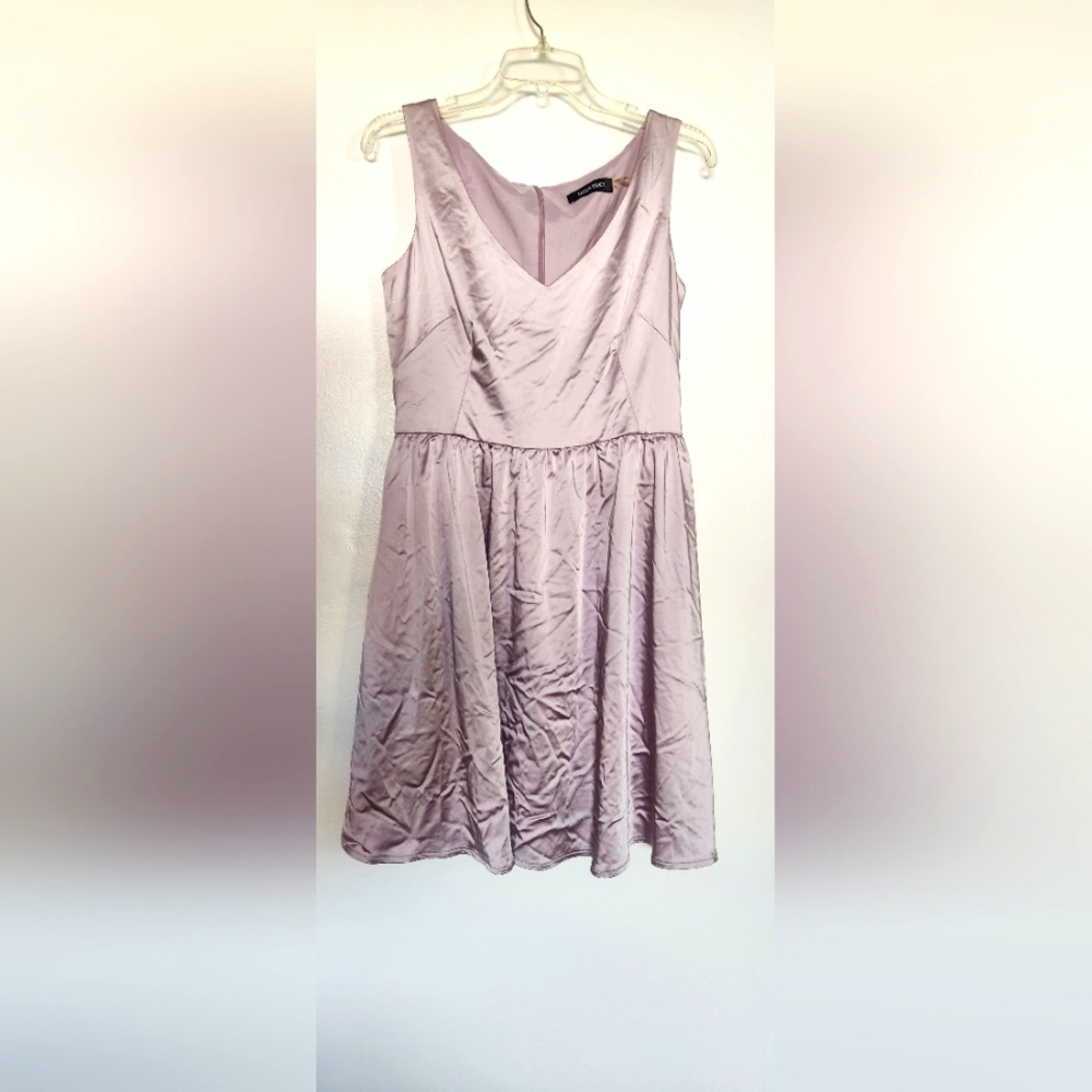 Ellen Tracy Lilac Satin V Neck Dress with Pockets